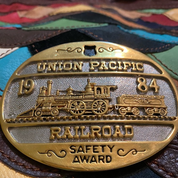 Authentic Vintage Union Pacific Railroad Employee Buckle - Picture 5 of 5